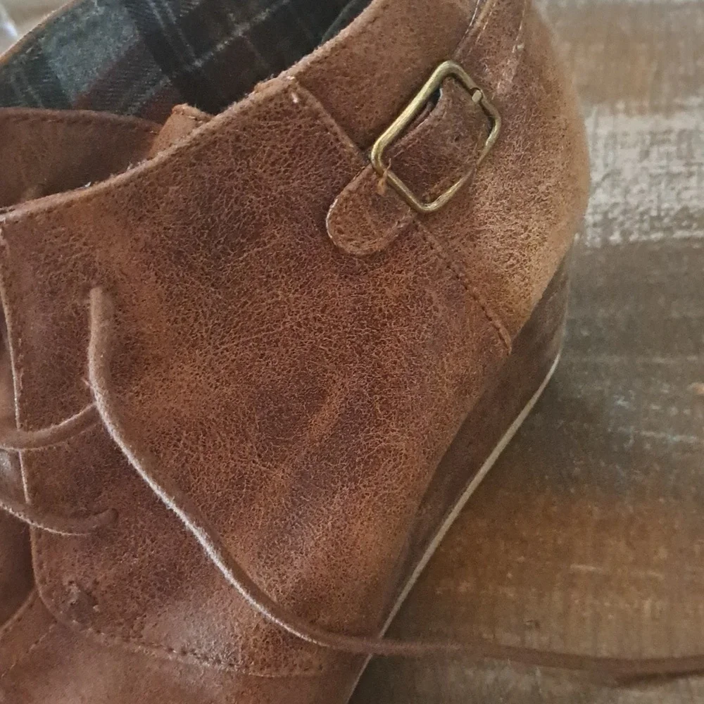 Maurices Brown Lace-Up Ankle Wedge Booties Size 9